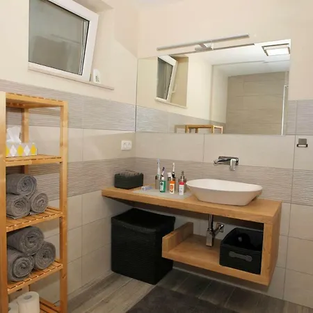 בית נופש Apartma Lodi Za Dve,stiri, Sest, Ali Osem Oseb