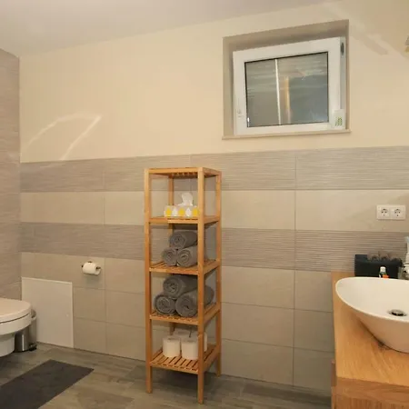 Apartma - Pocitniska Hisa Lodi Prázdninový dům *