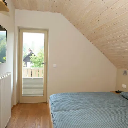 Apartma - Pocitniska Hisa Lodi Prázdninový dům