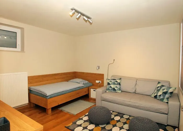 Apartma Lodi Za Dve,stiri, Sest, Ali Osem Oseb 別荘 *