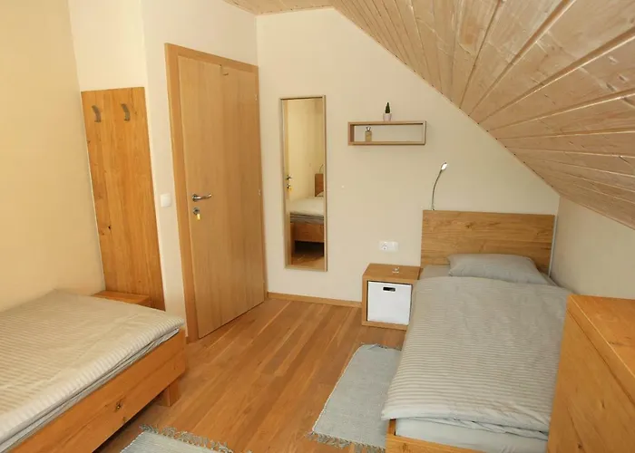 Apartma Lodi Za Dve,stiri, Sest, Ali Osem Oseb 別荘